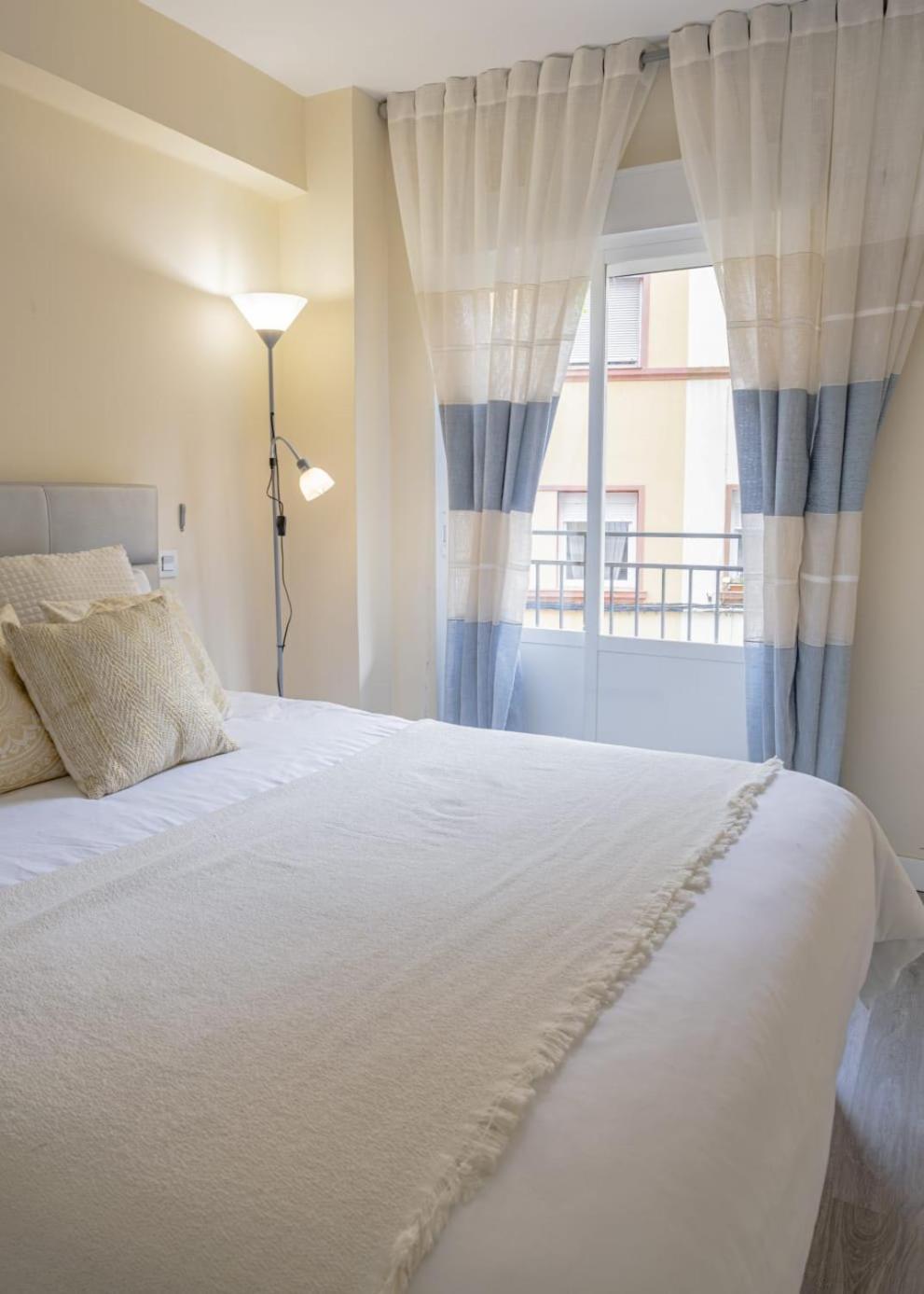 Apartamento Cerca Del Pilar Zaragoza Eksteriør billede